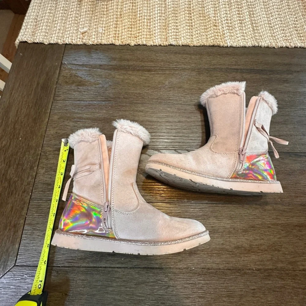 Seychelles Anthropology Girls Blizzard Boots Size 3M‎ Pink Faux Fur Iridescent
